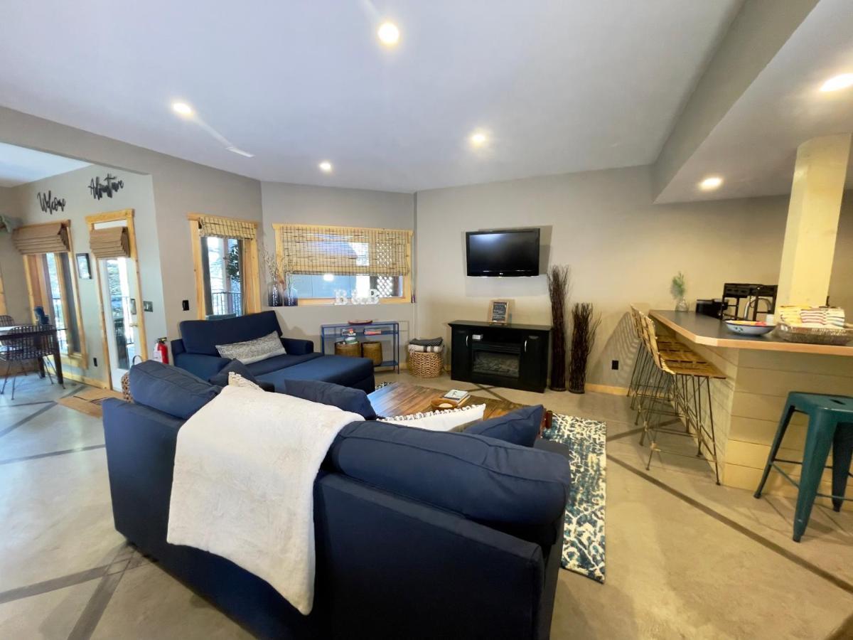 Blanchard Mountain Bnb Canmore Bagian luar foto