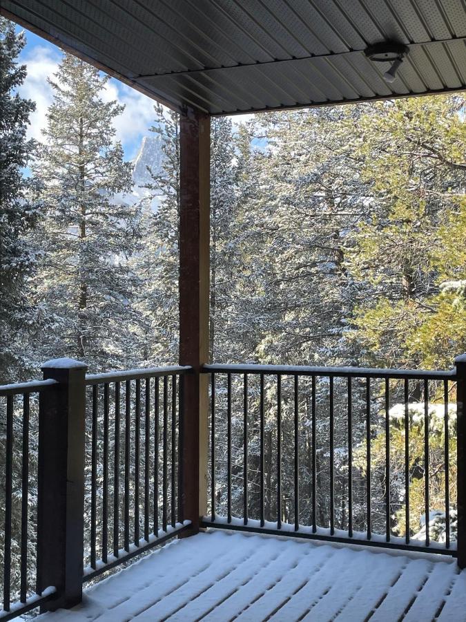 Blanchard Mountain Bnb Canmore Bagian luar foto